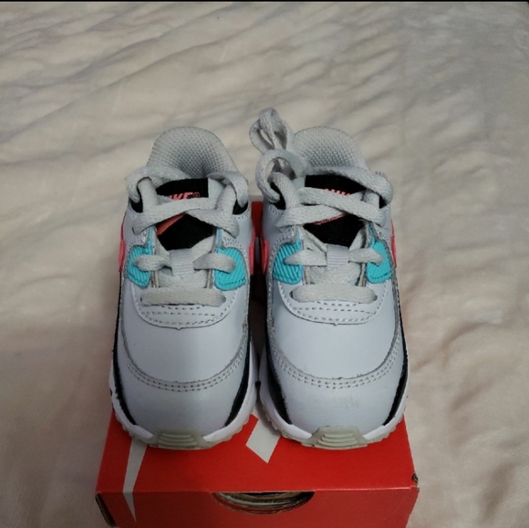 Air Max 90 Toddler - Picture 2 of 4